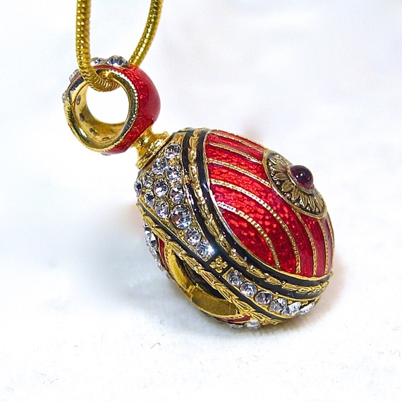 STERLING SILVER  RED Guilloché Enamel Faberge Art Deco Egg Pendant Swarovski - Picture 3 of 8